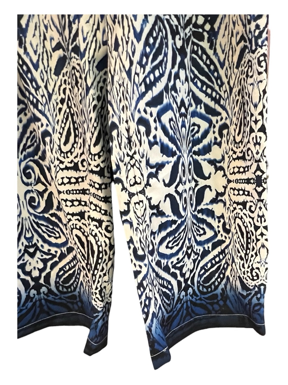 NWOT blue and white geometric print straight leg, smocked waist pants | size M - Picture 4 of 8
